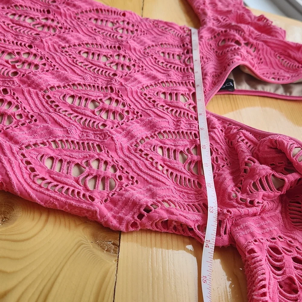 Bebe Lace Overlay Fitted Long Sleeve Dress Pink Cream M L - Picture 12 of 15
